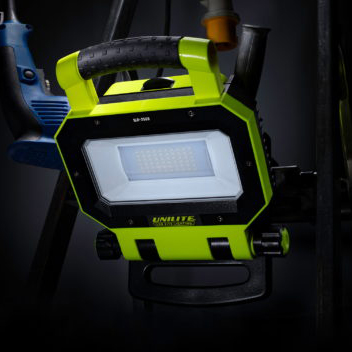 유니라이트 SLR-3500 충전식 LED 워크라이트 디테일링 라이트
